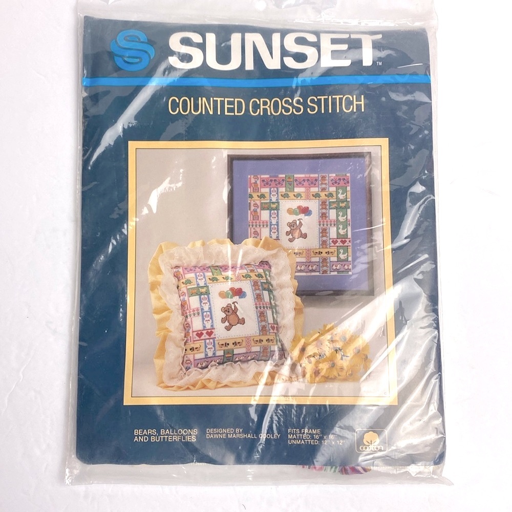 Sunset Counted Cross Stitch Kit Bears Balloons and Butterflies Baby pillow/Smple